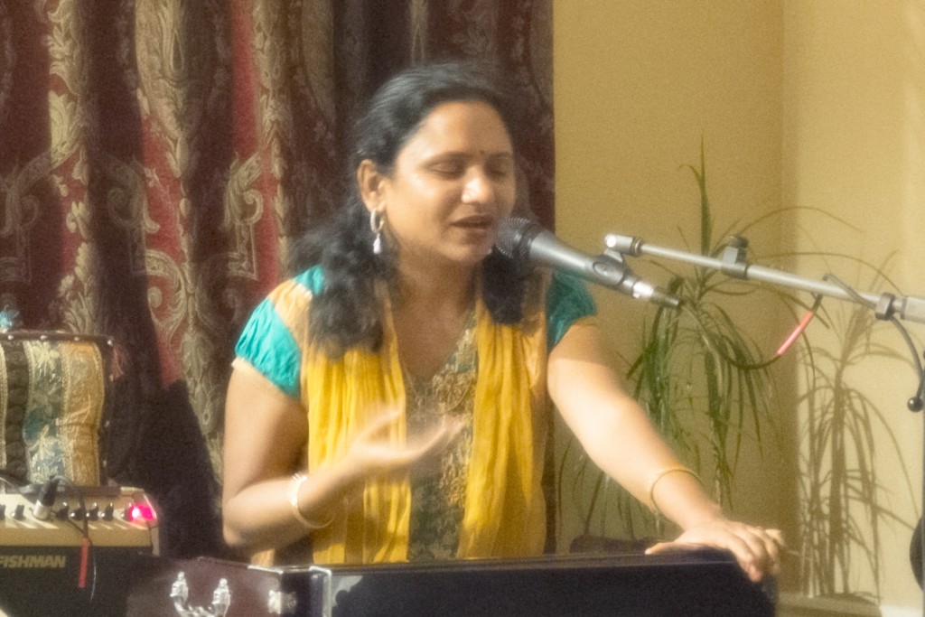 Kirtan with Kamini